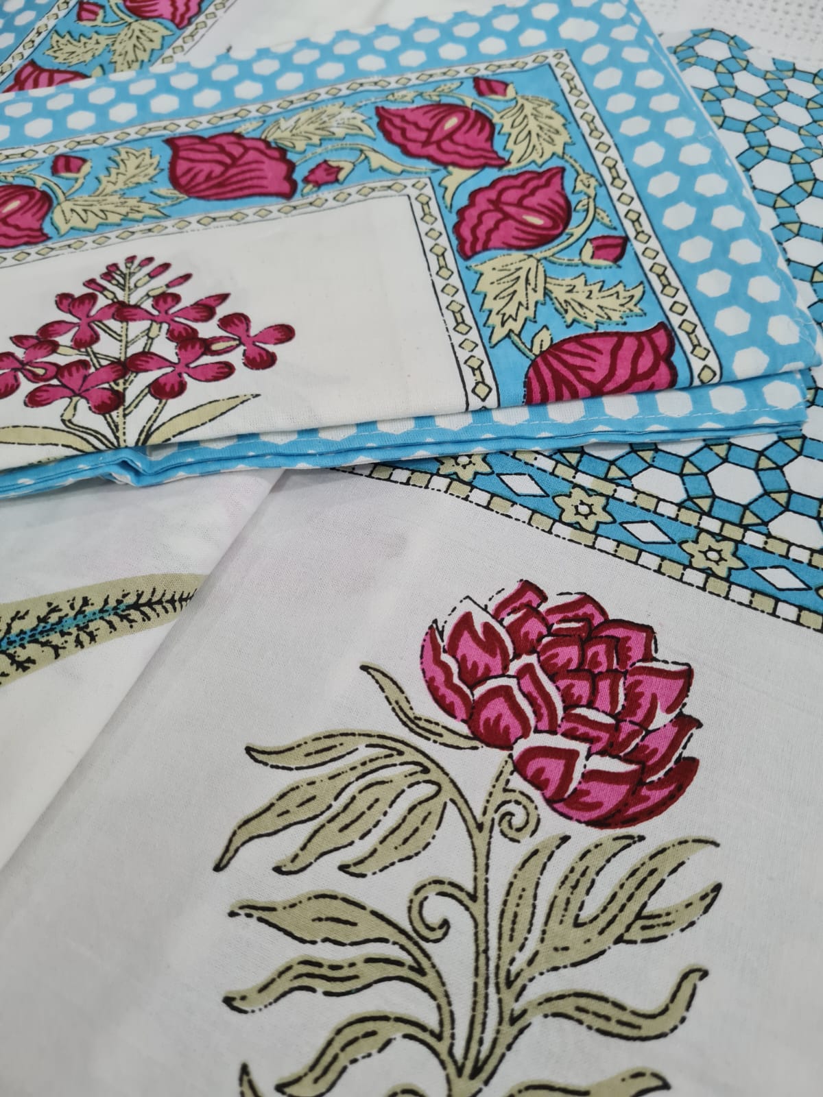 Floral Blue Double Bed Sheets + 2 Pillow Cases made from Organic Cotton