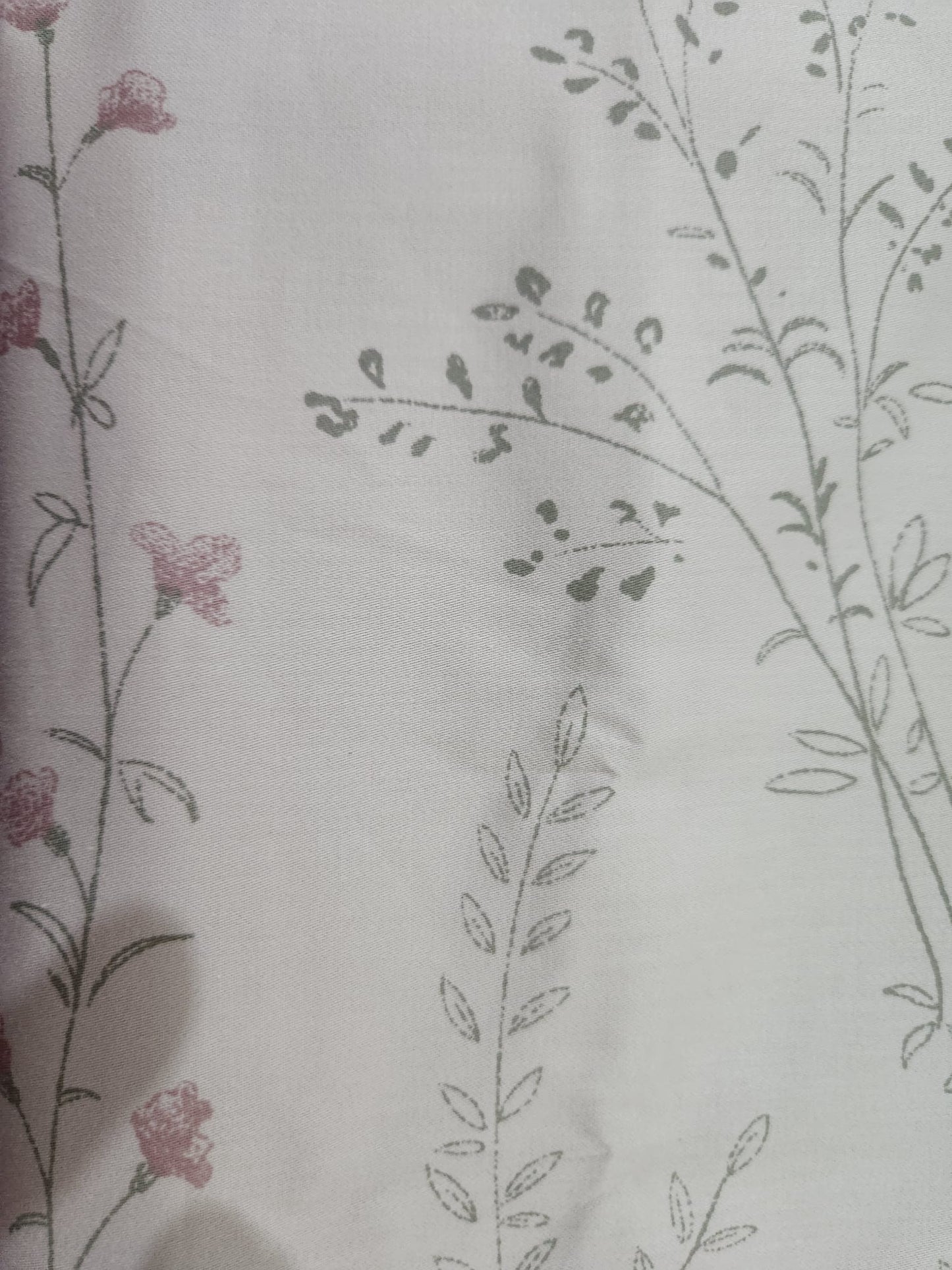 400TC King Size Flat Bedsheets + 2 Pillow Case in Silver