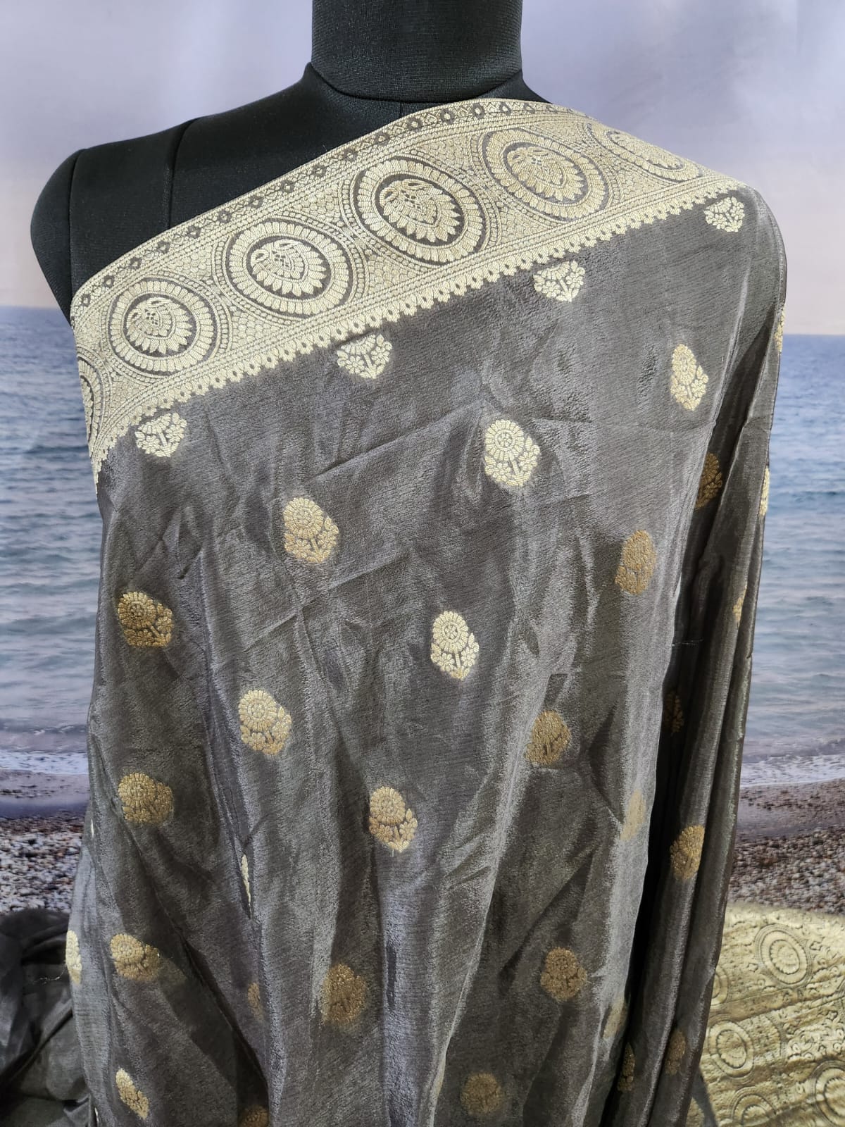 Elegant Grey Pure Chinon Saree with Soft Zari Work