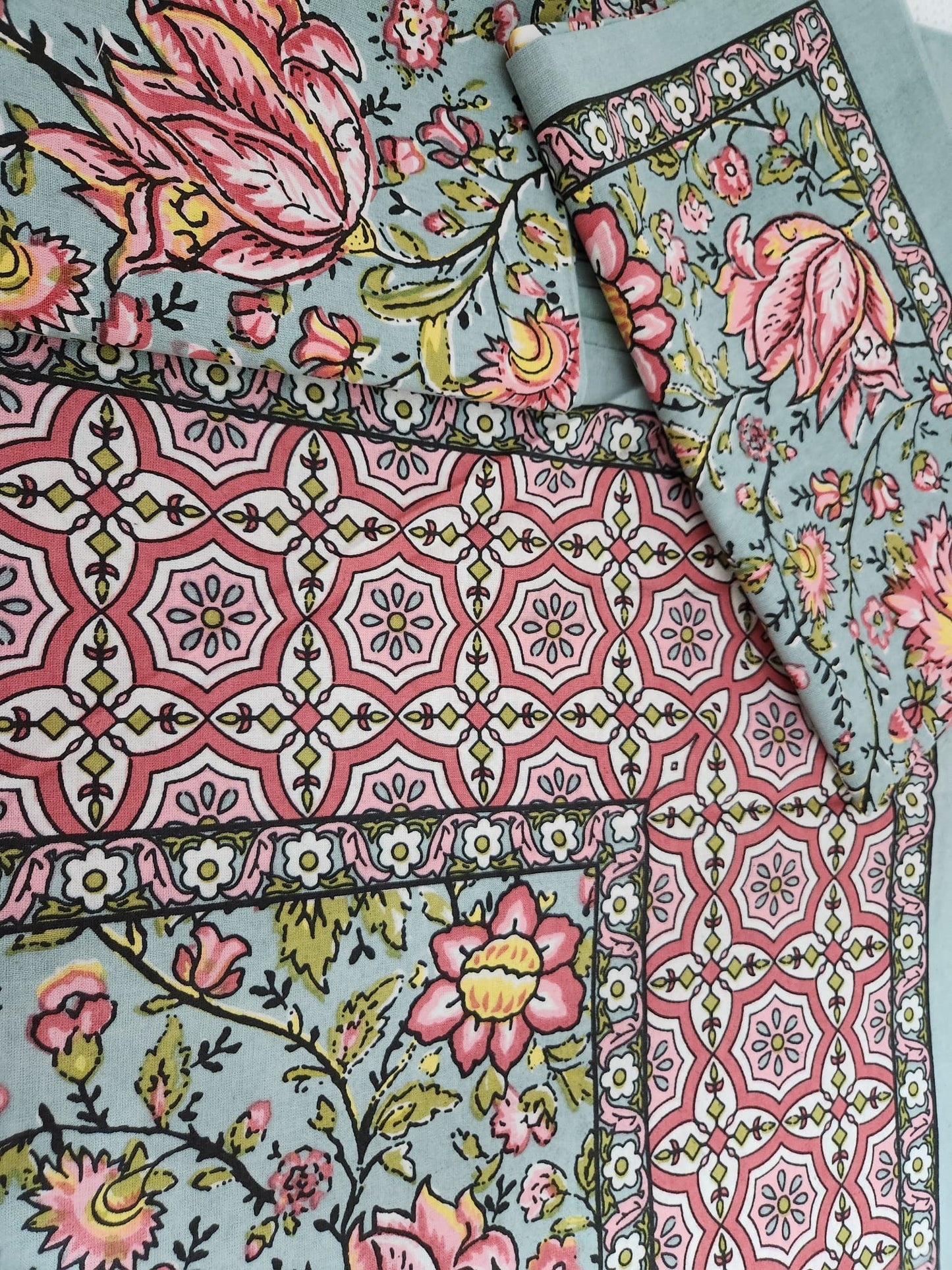 Floral 100% Organic Cotton Double Bed Sheets + 2 Pillow Covers