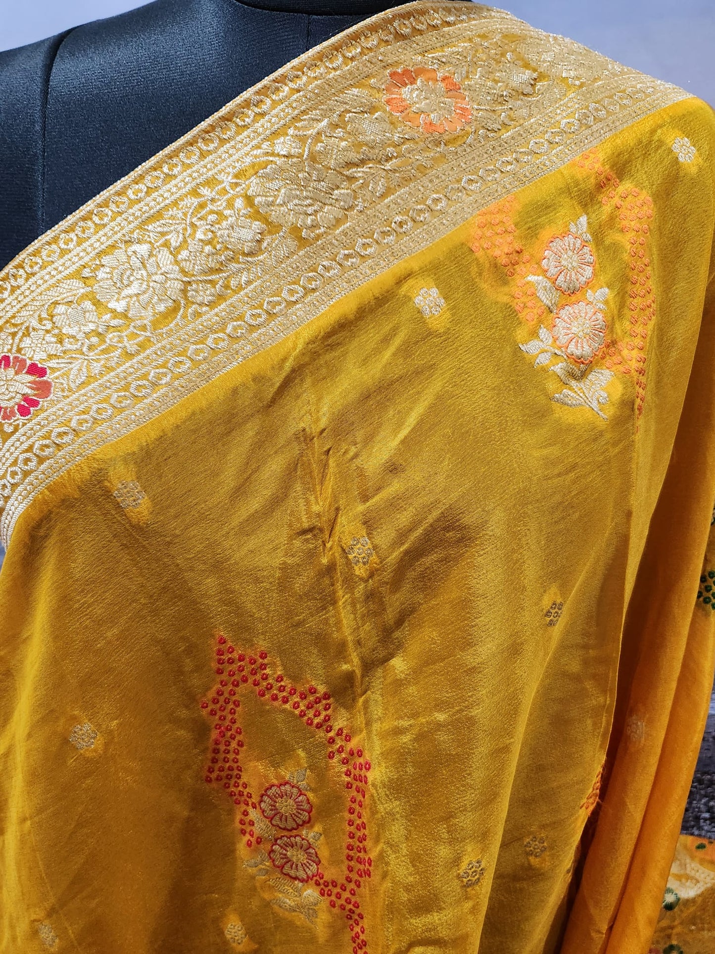 Exclusive Yellow Pure Chinon Saree with Soft Zari Work