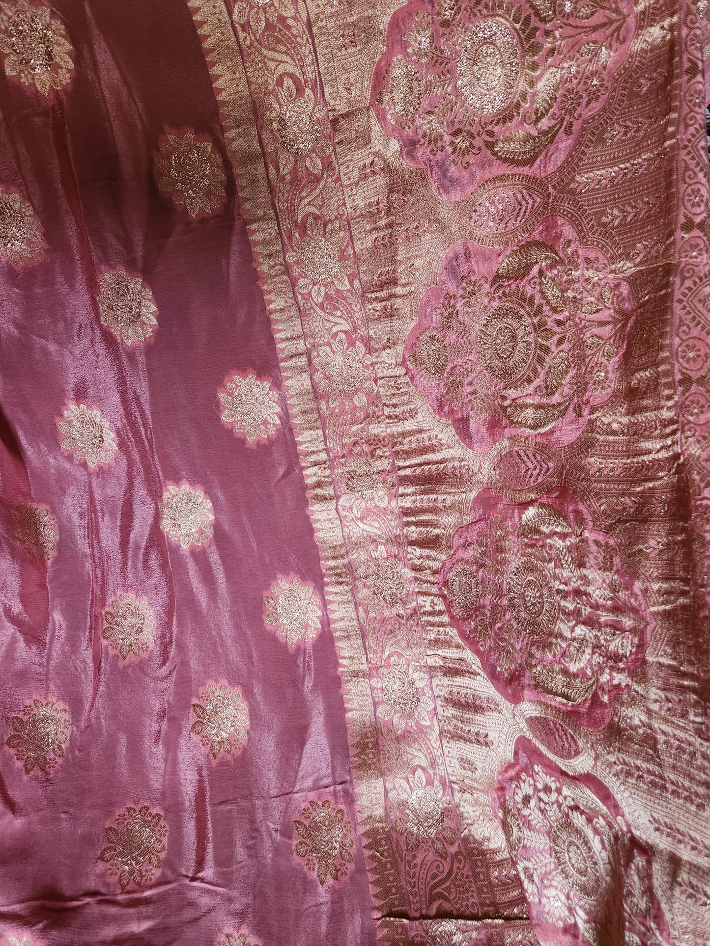 Exclusive Elegant Pink Pure Chinon with Soft Zari Work