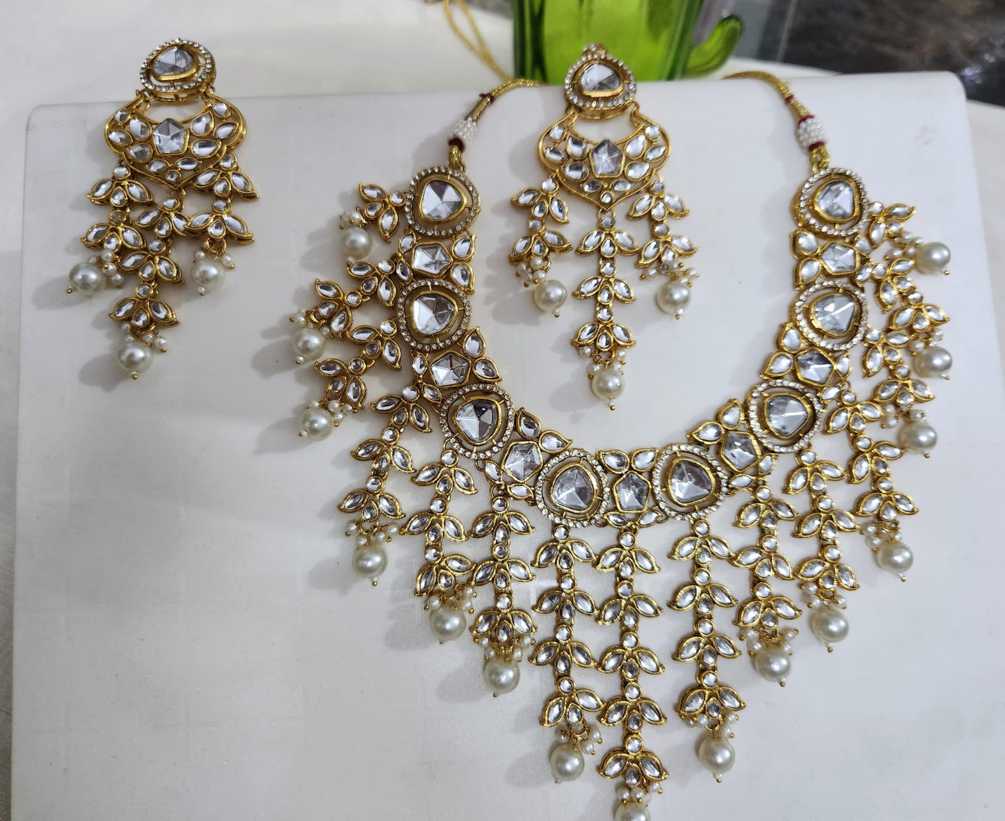 Elegant Kundan Pearls Set